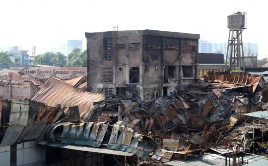 Những kế hoạch còn bỏ ngỏ trong việc di dời các xí nghiệp, nhà máy