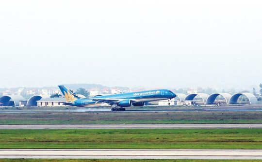 Cần bố trí vốn "gỡ rối" hai sân bay