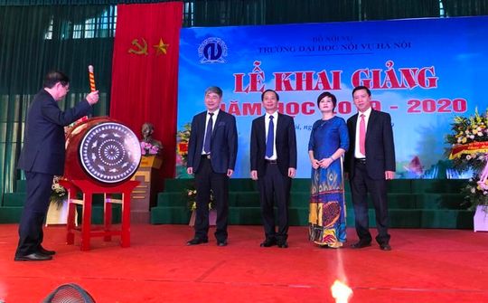 Trường Đại học Nội vụ Hà Nội tưng bừng khai giảng năm học mới 2019 - 2020