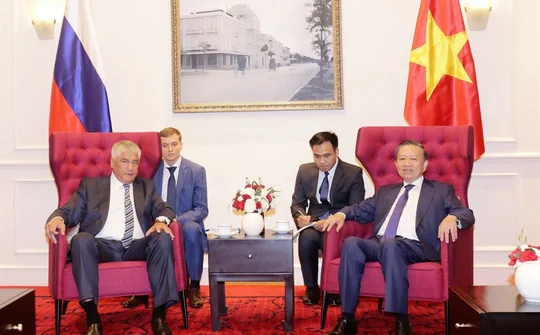 Bộ Công an Việt Nam và Bộ Nội vụ Nga thúc đẩy quan hệ hợp tác