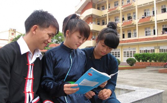 Người dân tộc thiểu số được ưu tiên trong tuyển dụng công chức