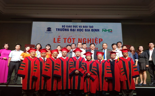 Đại học Gia Định: Trao Bằng tốt nghiệp cho hơn 300 sinh viên