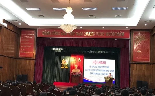 Nam Định: Khen thưởng cho các tập thể, cá nhân có thành tích xuất sắc trong tấn công, trấn áp tội phạm