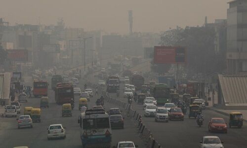 Không khí ở thủ đô Ấn Độ ô nhiễm nghiêm trọng