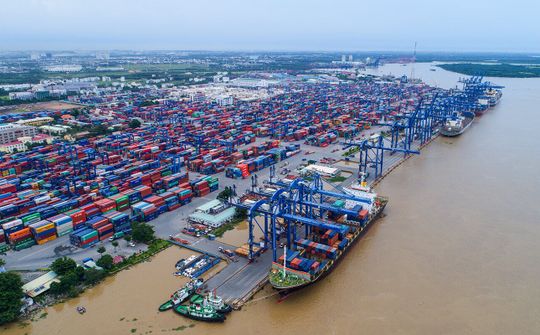 Nhức nhối với tình trạng rác container