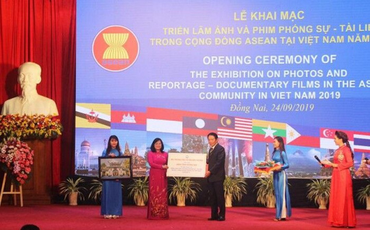 Đồng Nai tổ chức triển lãm ảnh và phim tài liệu về ASEAN