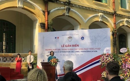 Trường THPT Chu Văn An được gắn nhãn hiệu Label FrancÉducation của Bộ Châu Âu và Ngoại giao Pháp