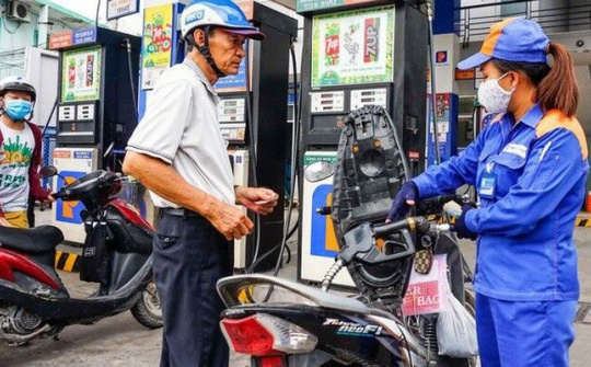 Nhập khẩu xăng dầu của Việt Nam giảm mạnh