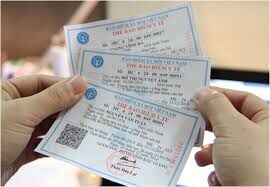 Niềm vui về tấm thẻ BHYT và câu chuyện '03 phút'