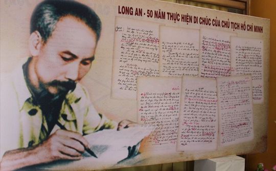 Long An tổ chức Triển lãm ảnh 50 năm thực hiện Di chúc của Chủ tịch Hồ Chí Minh