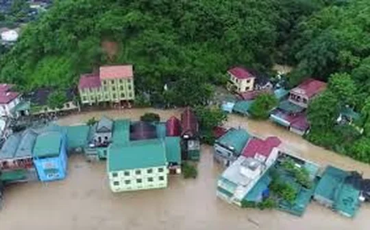 Nghệ An: Các trường học có thể lùi ngày khai giảng vì mưa lũ
