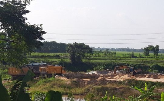 Xã Kim Lũ (Sóc Sơn, Hà Nội): Cần dẹp bỏ bãi tập kết không phép gây ô nhiễm môi trường