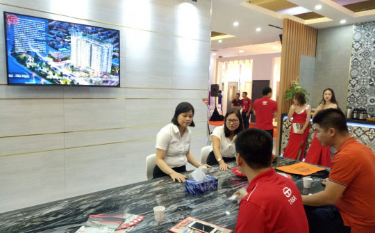 Thương hiệu gạch men TASA đẳng cấp tại triển lãm Vietbuild Hà Nội