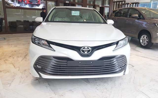 Qua tháng Ngâu, nhiều mẫu xe giảm giá cả trăm triệu đồng