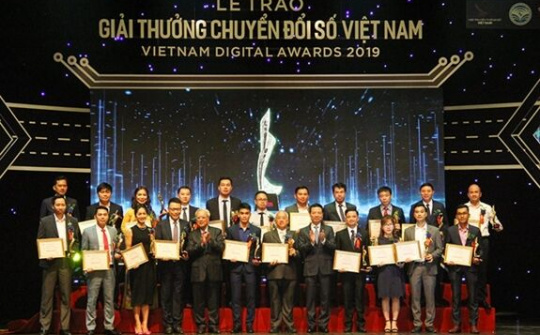Hệ sinh thái y tế VNPT nhận Giải thưởng Chuyển đổi số Việt Nam 2019