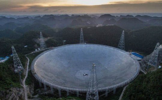 Trung Quốc đưa vào hoạt động kính viễn vọng lớn nhất thế giới