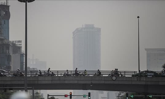 Không khí Hà Nội nhiều nơi đạt mức rất có hại cho sức khỏe