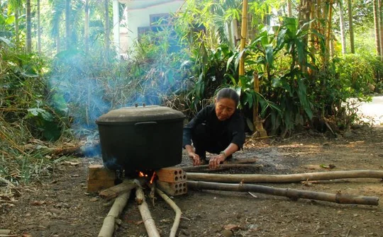 Mùa xuân với hương vị bánh Khổ khảo