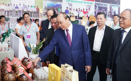 Thủ tướng dự Hội nghị xúc tiến đầu tư Trà Vinh