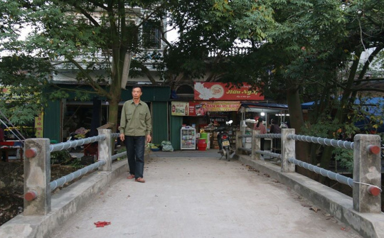 Cựu chiến binh bỏ tiền túi xây, sửa 8 cây cầu tại Ninh Bình