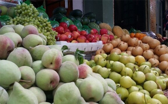 Việt Nam tốn gần 60 tỷ đồng để nhập khẩu rau quả Trung Quốc, Thái Lan