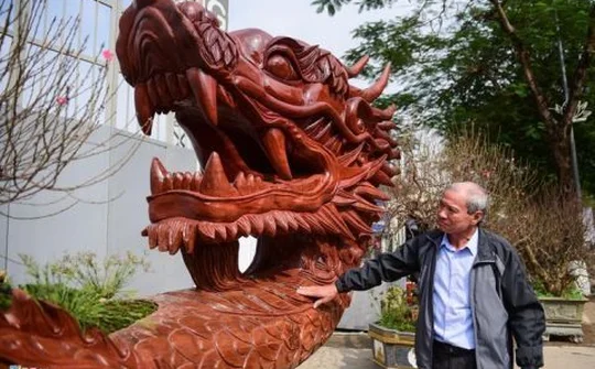 Cây Rồng Đại Phúc “Long quyển ngũ hành sơn” đã có mặt tại Bến Nhà Rồng