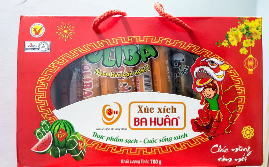 Những gian hàng Tết của Ba Huân