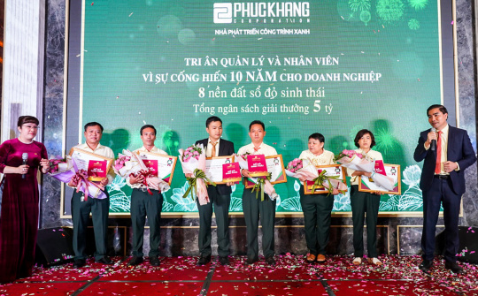 Gala chào Xuân 2020: Hành trình 10 năm - Phúc Khang tặng căn hộ và sổ đỏ cho nhân viên tổng trị giá 60 tỷ đồng