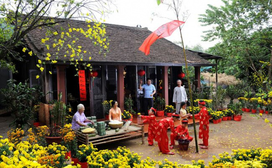 Bản sắc Tết Việt, truyền thống và hiện đại