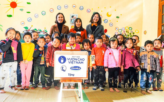 Vinamilk đồng hành sẻ chia cùng cộng đồng với sứ mệnh “Để mọi trẻ em đều được uống sữa mỗi ngày”