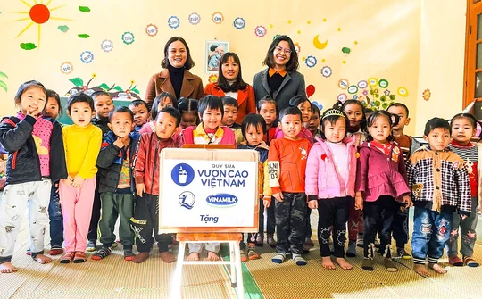 Vinamilk đồng hành sẻ chia cùng cộng đồng với sứ mệnh “Để mọi trẻ em đều được uống sữa mỗi ngày”