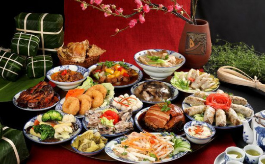 Tết Nguyên đán - thời khắc thiêng liêng, cao quý nhất của người Việt