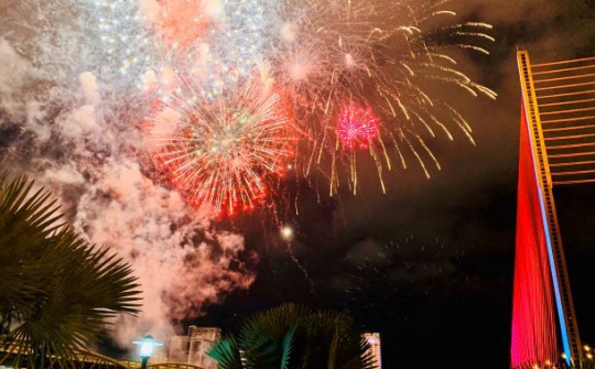 Đà Nẵng trình diễn pháo hoa đêm giao thừa Canh tý