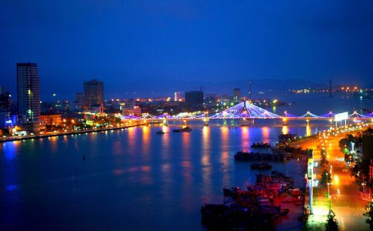 Để thành phố Đà Nẵng phát triển toàn diện