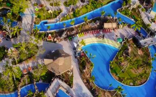 Khám phá Công viên nước Aquatopia – điểm du xuân “hot” nhất đảo Ngọc