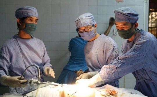 Bác sĩ trẻ và hành trình chinh phục gần 1.000 ca phẫu thuật