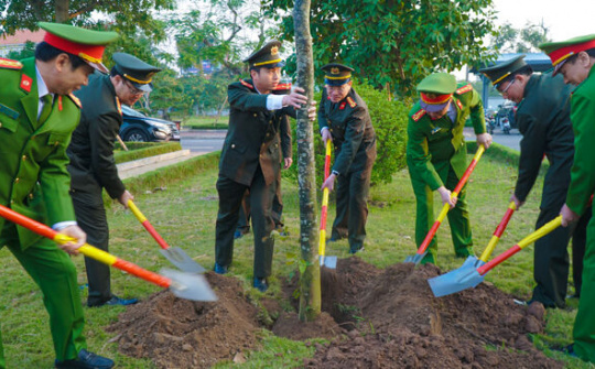 Công an tỉnh Nam Định phát động Tết trồng cây Xuân Canh Tý năm 2020
