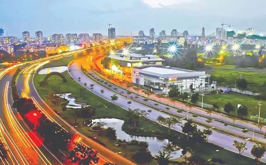 Tự hào và tin tưởng về sự đi lên của nền kinh tế Việt Nam