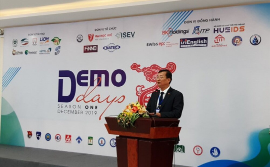 Phấn từ giành giải Nhất cuộc thi Ý tưởng Khởi nghiệp