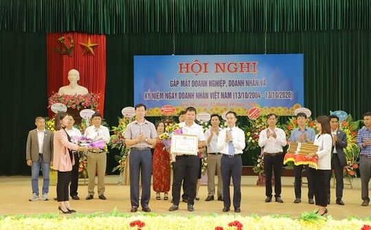 Yên Mỹ (Hưng Yên): Kỷ niệm 16 năm ngày Doanh nhân Việt Nam