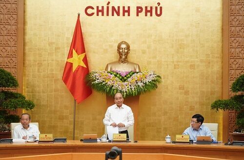Thủ tướng Nguyễn Xuân Phúc: Tình hình kinh tế-xã hội ngày càng tốt hơn