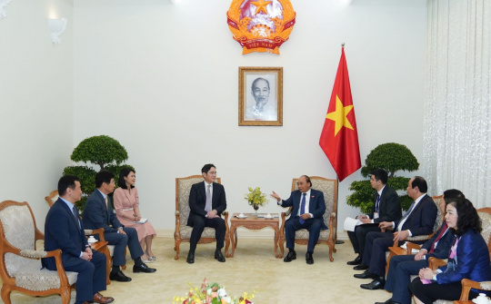 Thủ tướng đề nghị Samsung đầu tư mảng bán dẫn tại Việt Nam