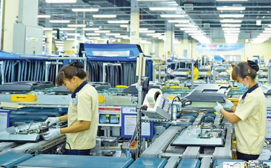 Vietnam attracts US$23.48 billion in FDI in ten months