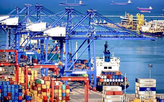 Xuất siêu kỷ lục 18,72 tỷ USD