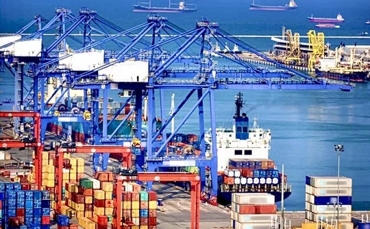 Xuất siêu kỷ lục 18,72 tỷ USD