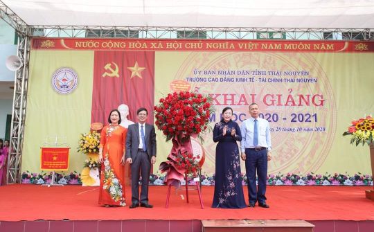 Trường Cao đẳng Kinh tế - Tài chính Thái Nguyên khai giảng năm học mới