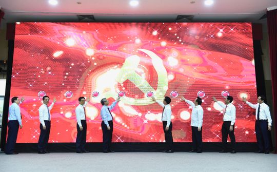 Khai trương Trang tin điện tử Đại hội XIII của Đảng