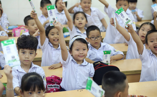 Đảm bảo an toàn thực phẩm đối với "sữa học đường"