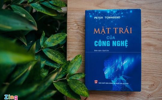 Sách cảnh báo mặt trái của công nghệ