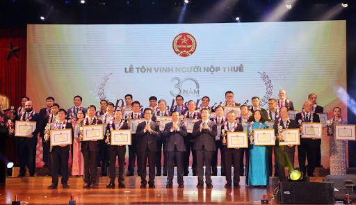 Tôn vinh người nộp thuế tiêu biểu
